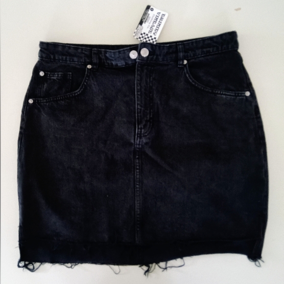 H&M Denim Skirt - Picture 5 of 5
